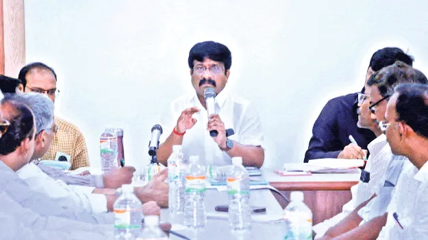 కనిగిరి అభివృద్ధిలో..   అధికారులు భాగస్వామ్యం కావాలి