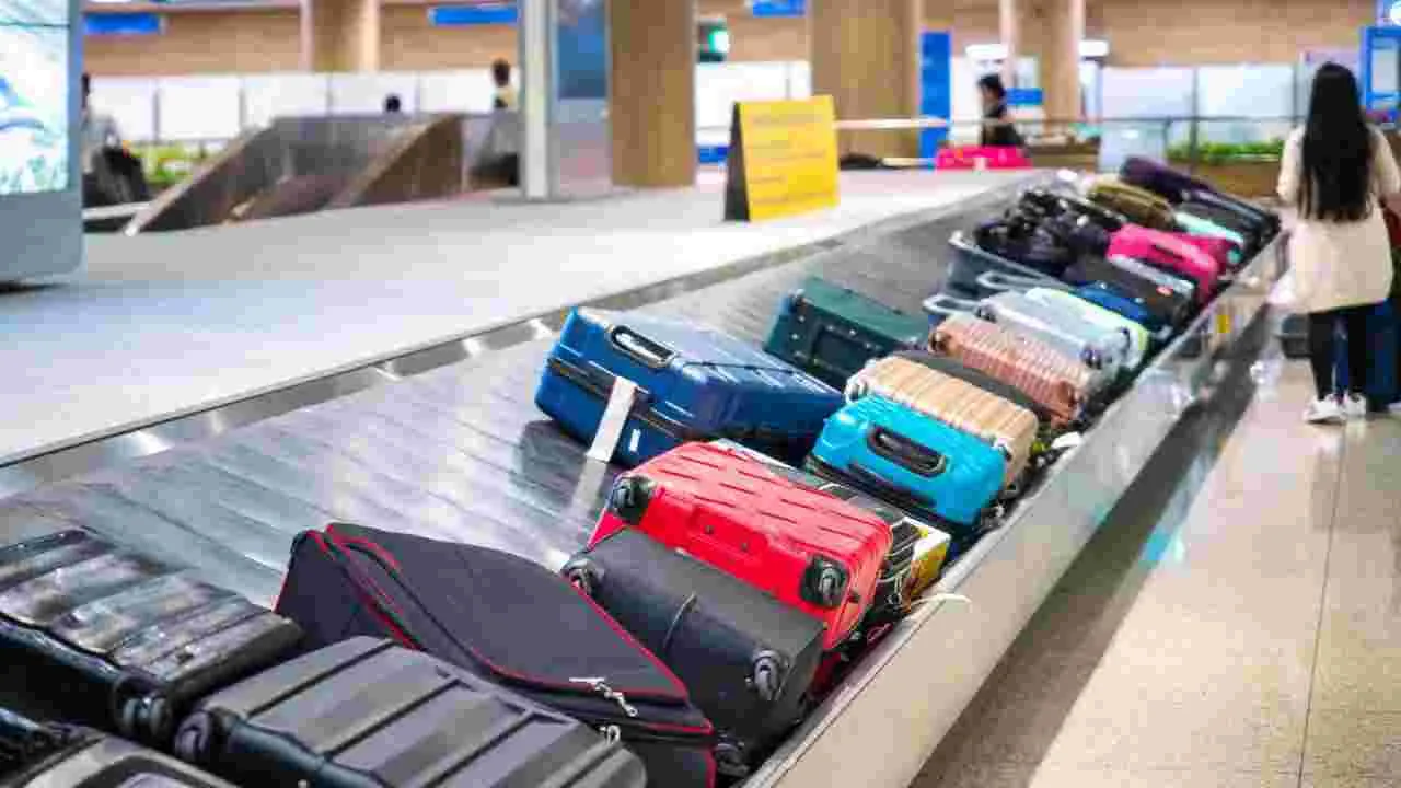 Lost Luggage: ఎయిర్‌పోర్టులో తమ వస్తువులు పోగొట్టుకున్న వాళ్లు వెంటనే చేయాల్సిందేంటంటే.. 