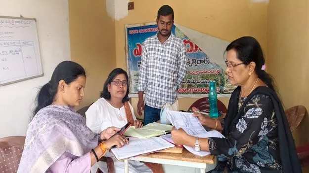 సరిపడా యూరియా ఉంది.. ఆందోళన వద్దు