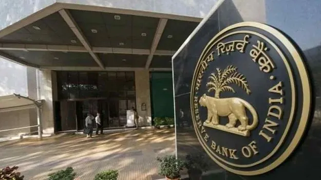 చిన్న రుణ గ్రహీతలను మినహాయించండి