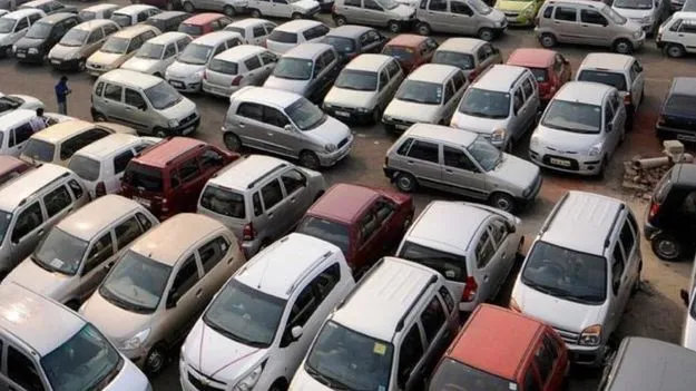 Buy Used Cars: సెకెండ్ హ్యాండ్ కారు కొనే ముందు తీసుకోవాల్సిన జాగ్రత్తలు