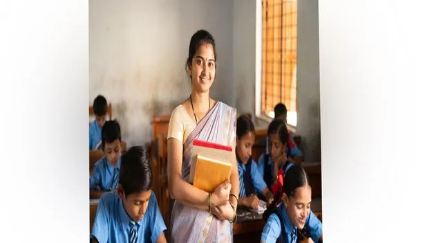 Teacher transfers: చట్టానికి భిన్నంగా టీచర్ల బదిలీలు