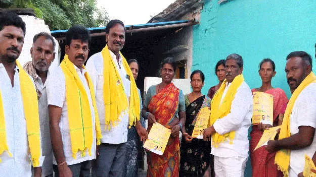 అర్హులైన   పేదలందరికీ సంక్షేమ పథకాలు