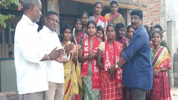 వ్యవసాయ కార్మిక సంఘం కార్యవర్గంలో మహిళలకు చోటు