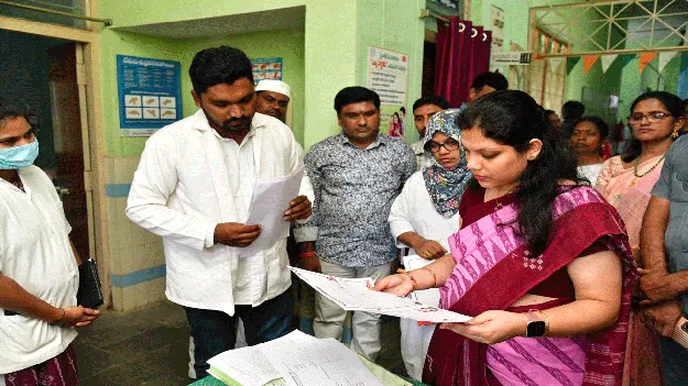 మహిళలు ఆరోగ్య పరీక్షలు చేయించుకోవాలి