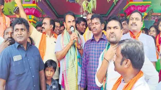  వైభవంగా బొడ్రాయి ప్రతిష్ఠాపన