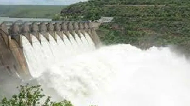 Srisailam Reservoir: జూన్‌ ముగుస్తున్నా చినుకు కోసం చింతే