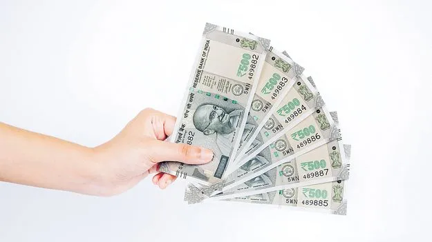 CBI: తనిఖీలకు వచ్చిన వారికి లంచం