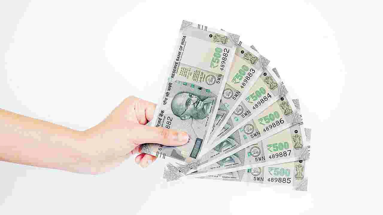 CBI: తనిఖీలకు వచ్చిన వారికి లంచం