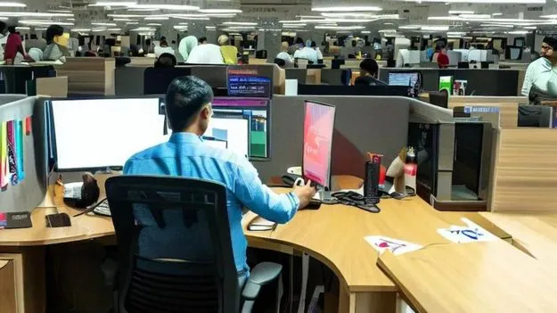 Techie: మొదటి రోజే రిజైన్ చేసిన ఉద్యోగి.. భారీ షాకిచ్చిన కంపెనీ