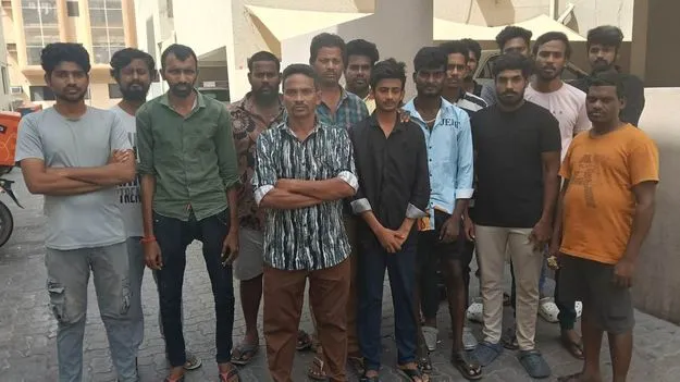 NRI: దుబాయి మండుటెండలో గోదావరి యువకుల ఆకలి ఆర్తనాదాలు