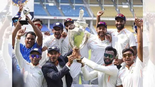 రెండు దశలలో రంజీట్రోఫీ