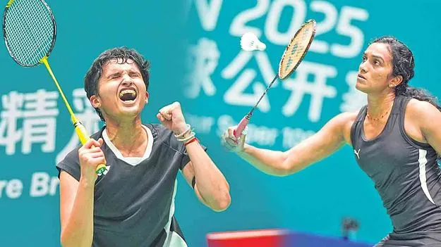 China Open 2025: సింధుకు ఉన్నతి షాక్‌