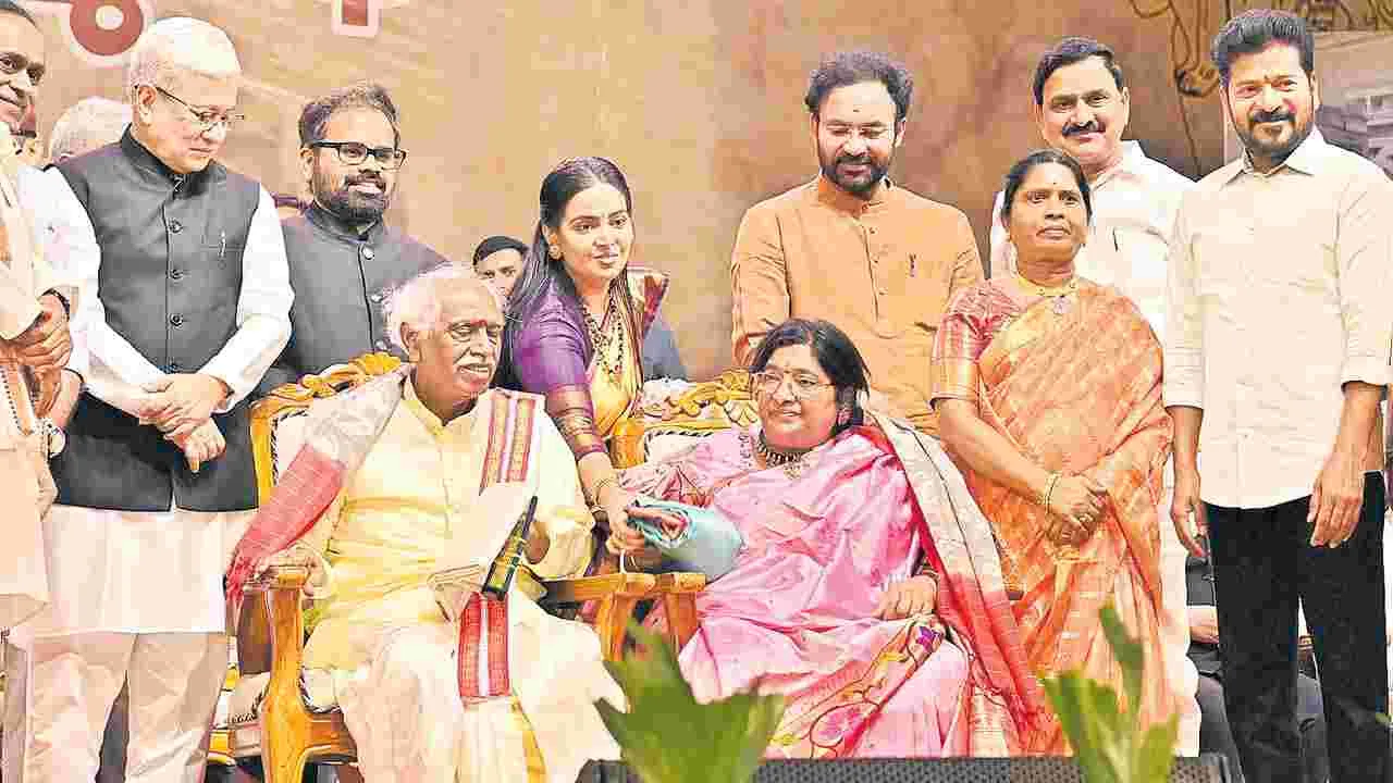 Bandaru Dattatreya: స్కూలు బీజేపీ.. కాలేజీ టీడీపీ.. ఉద్యోగం రాహుల్‌ దగ్గర