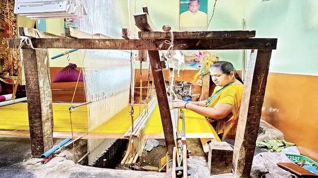    ‘స్త్రీనిధి’ చేయూత