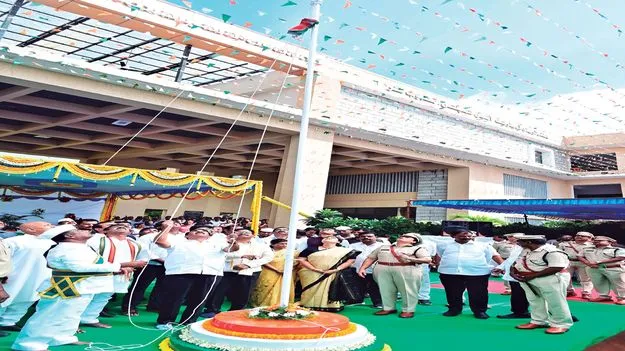 వ్యవసాయానికి పెద్దపీట