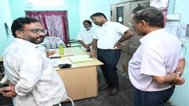 విధుల్లో నిర్లక్ష్యం వహిస్తే కఠిన చర్యలు