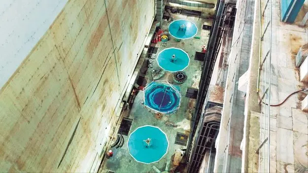 రెండు మోటార్ల కథ కంచికేనా?