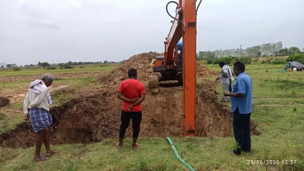 అన్నదాతల ‘భగీరథ’ యత్నం