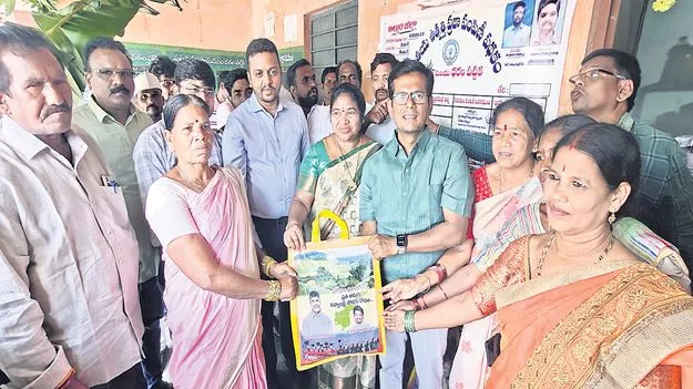 భవిష్యత్తులో సూపర్‌ మార్కెట్లుగా రేషన్‌ డిపోలు