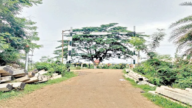ఇక రైల్వేగేట్లు ఉండవ్‌