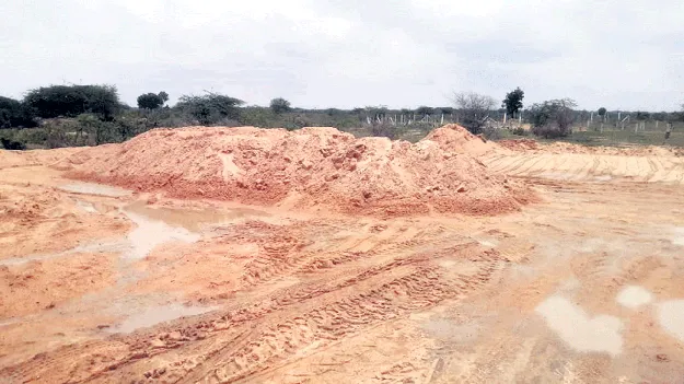 సరిహద్దు మాటున ఇసుక దందా 