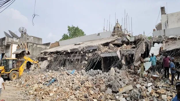 అక్రమ కట్టడాల కూల్చివేతలు...!