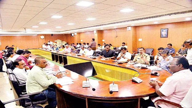   5,775 కేంద్రాల్లో యోగా  