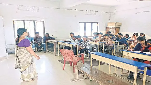 మందకొడిగా ఇంటర్‌ ప్రవేశాలు 