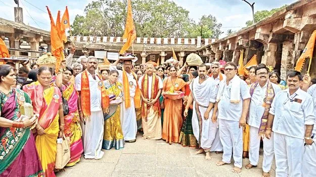 కామేశ్వరీదేవి అమ్మవారికి సారె