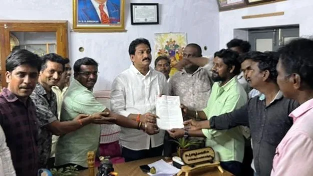 రేపటి నుంచి ఇంజనీరింగ్‌ సిబ్బంది సమ్మెలోకి