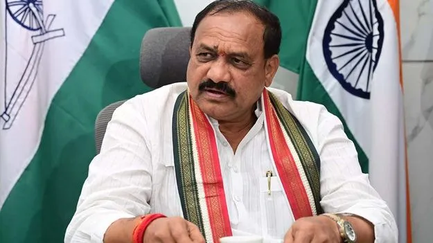 Mahesh Kumar Goud: ఆరడుగులు పెరిగాడే కానీ.. అరంగుళమైనా మెదడు పెంచుకోలేదు