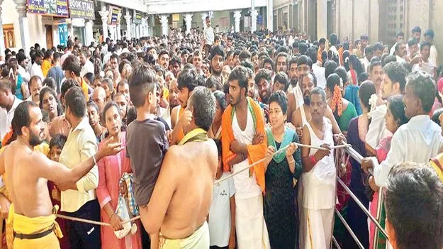  మంత్రాలయంలో భక్తుల రద్దీ