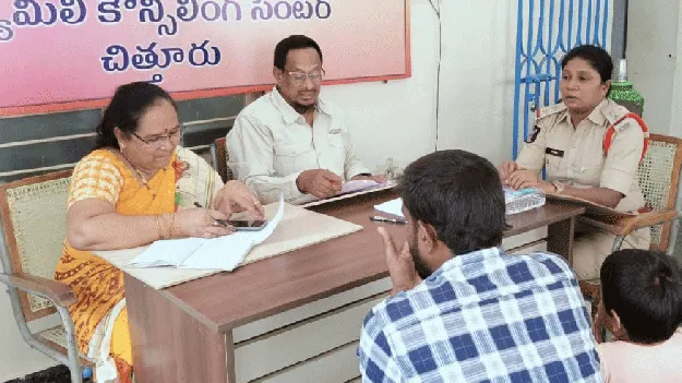 సర్దుకుపోదాం.. రండి