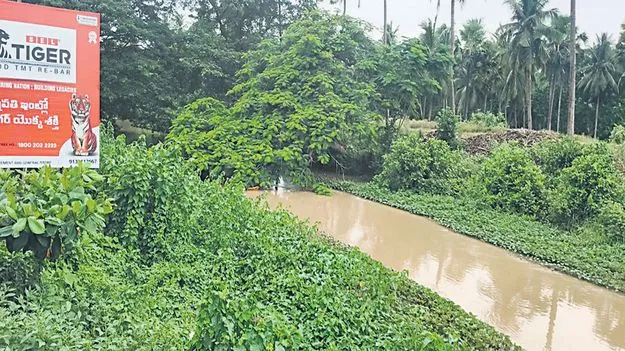 ఇలాగైతే సాగునీరు పారేదెలా?