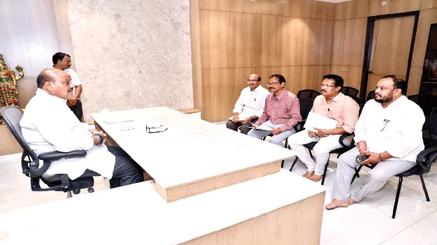  రహదారుల పనులు వేగవంతం చేయాలి