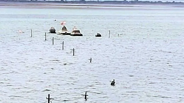 శ్రీశైలానికి కొనసాగుతున్న వరద 