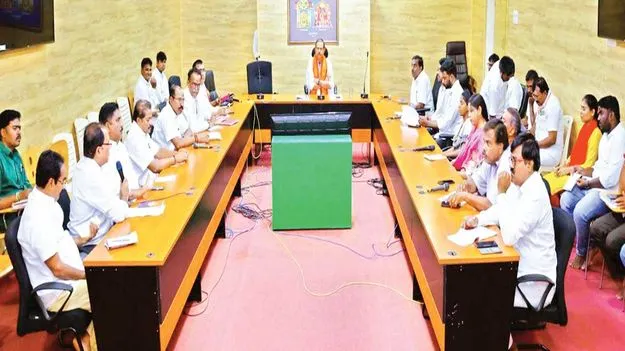 సీజనల్‌ వ్యాధులపై అప్రమత్తంగా ఉండాలి 