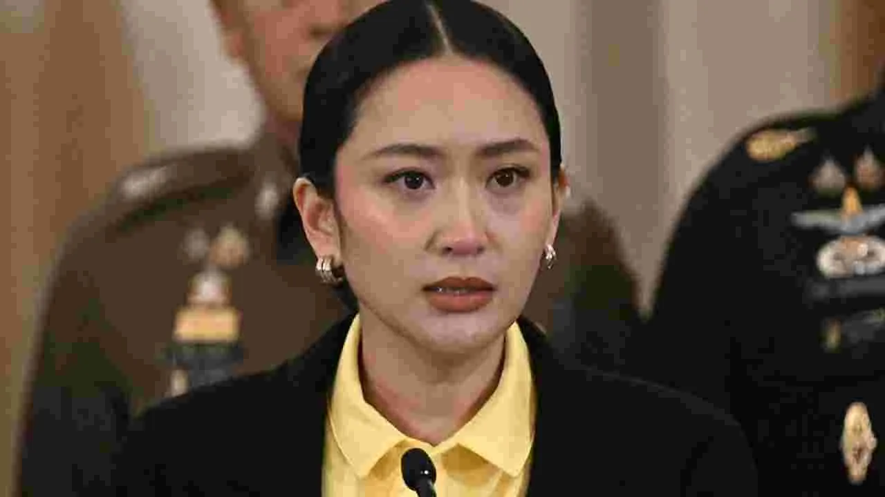 ఫోన్‌ కాల్‌ లీక్‌.. ఇరకాటంలో థాయ్‌ ప్రధాని 