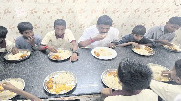 సాంఘిక సంక్షేమ గురుకులం తనిఖీ