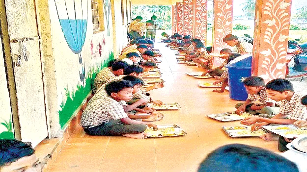  వండిందే మెనూ.. పెట్టిందే తిను