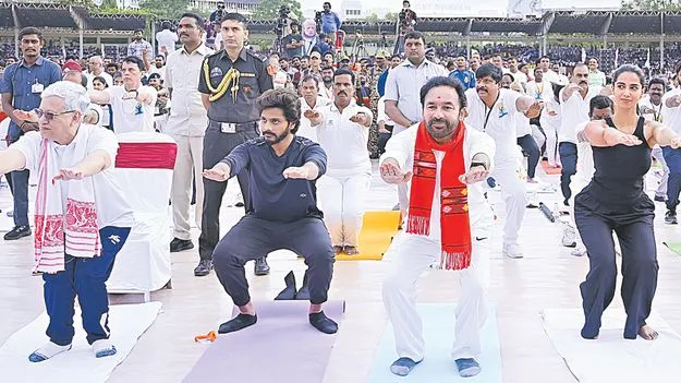 Yoga Day: యోగాతో ప్రపంచ ఐక్యత