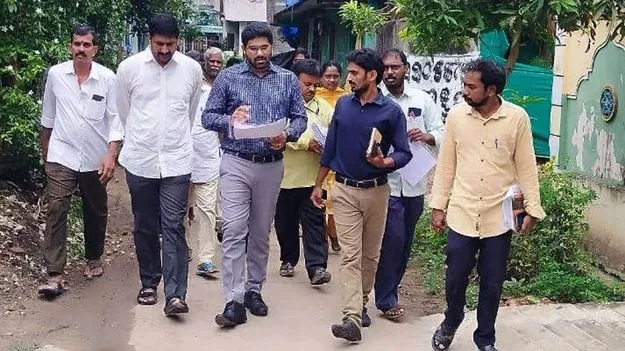 పేదలకు అండగా ఉందాం