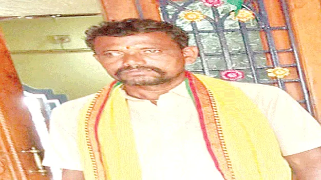 Farmer die after being struck by lightning పిడుగుపడి రైతు మృతి