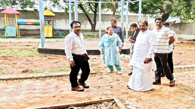 రూ.100 కోట్ల బకాయిలు వసూలే లక్ష్యం