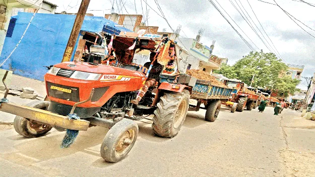 విచ్చలవిడిగా ఎర్రమట్టి దందా