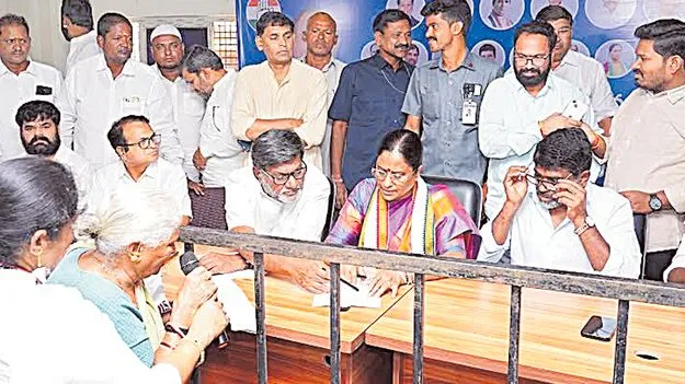Konda Surekha: పజా ప్రభుత్వంపై పెరిగిన విశ్వాసం