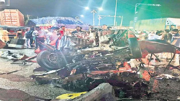 13మందికి తీవ్రగాయాలు