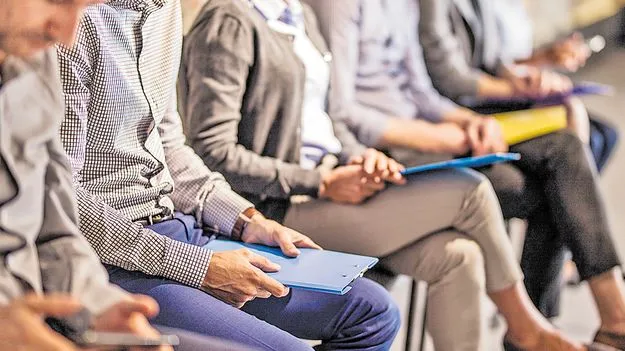 Job Recruitment: విద్యుత్ సంస్థల్లో కొలువుల మేళా