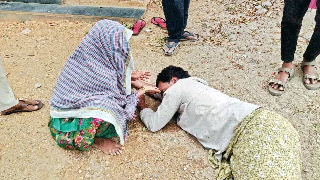 పురుగుల మందుతాగి ఆత్మహత్యాయత్నం